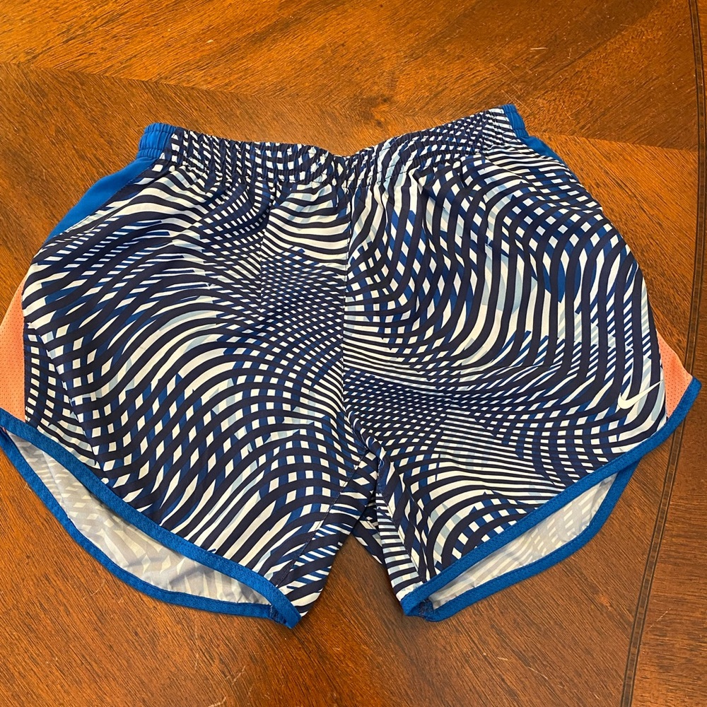 Nike Dri-Fit Large Girls Shorts